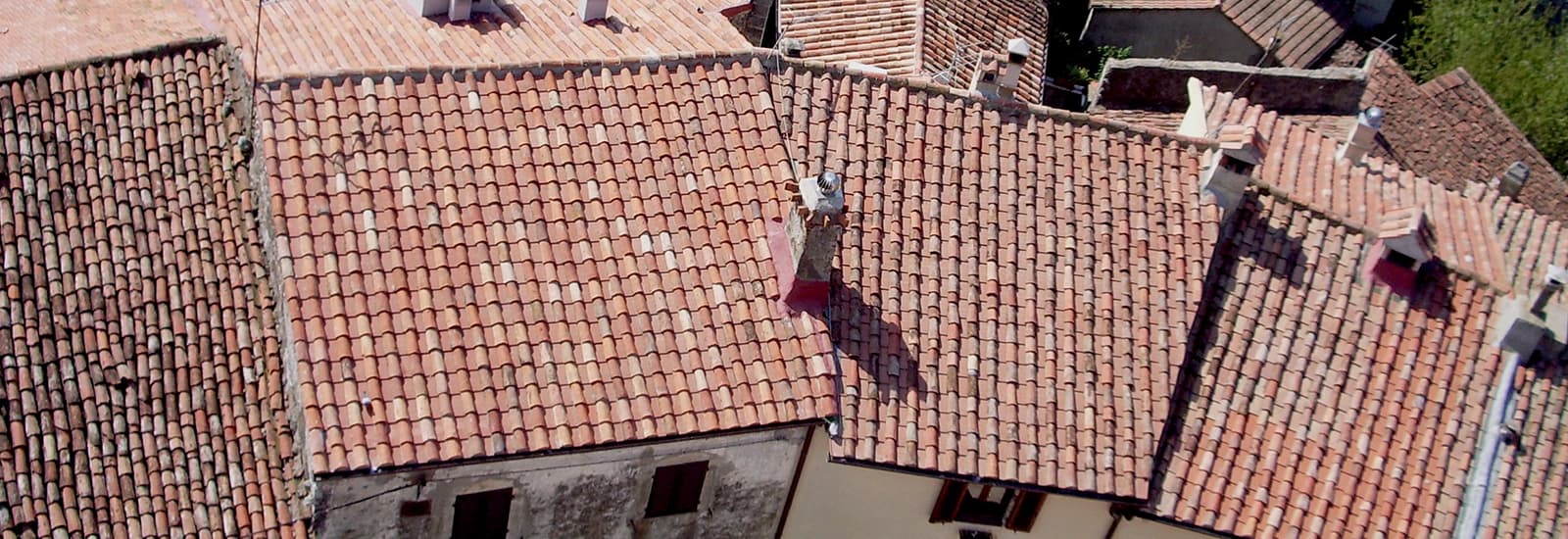 Restauro tetti antichi Bergamo e rifacimento tetti edifici storici