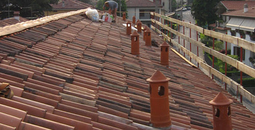 Rifacimento tetti Bergamo e posa coperture edili civili tetti in legno e tetti ventilati